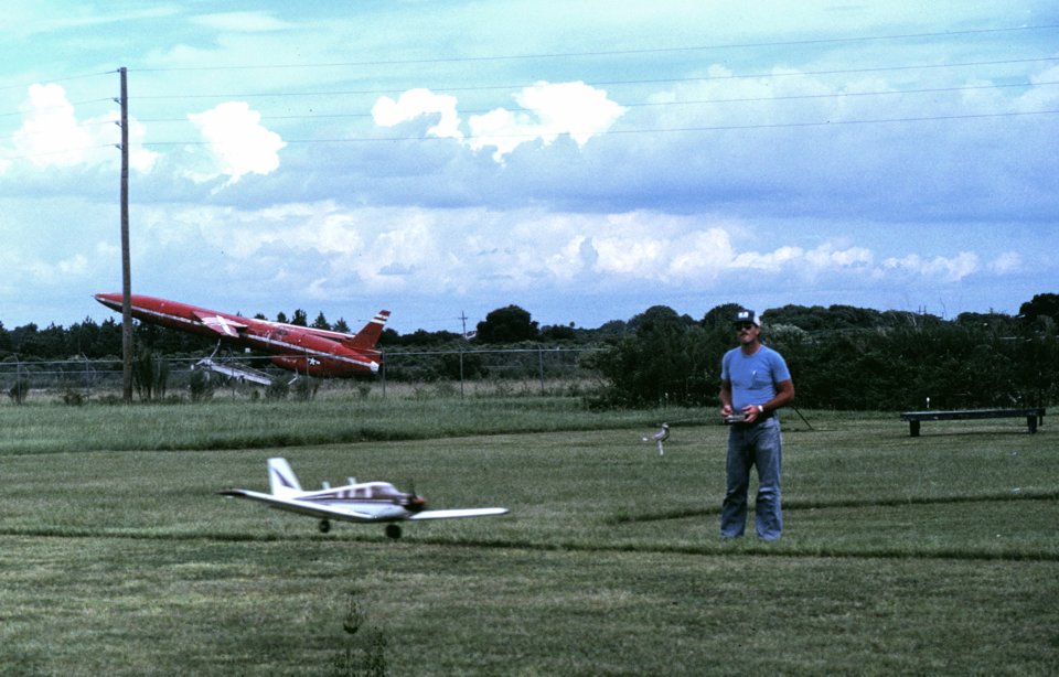 comanche1.jpg (110963 bytes)